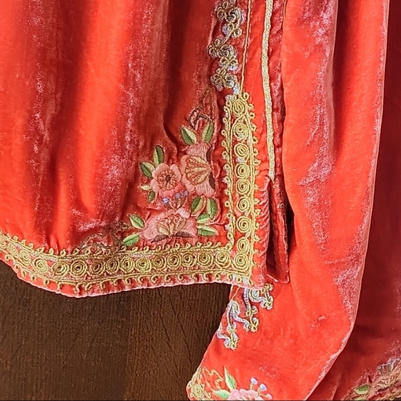 Chasing Unicorns Dark Horse Velvet Jacket - Picture 12 of 12